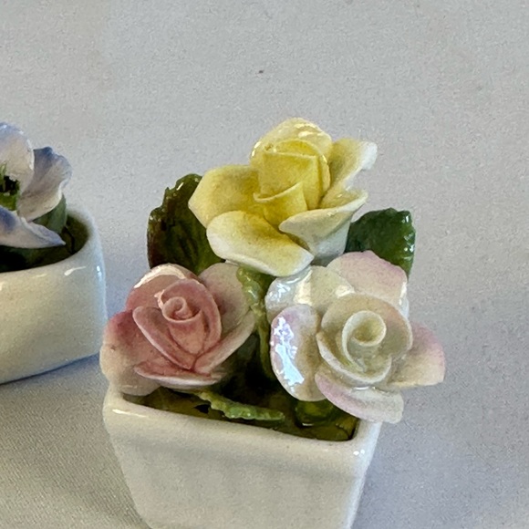 CoalPort Bone China of England Miniature Floral Boutique - set of 2 - Picture 7 of 15